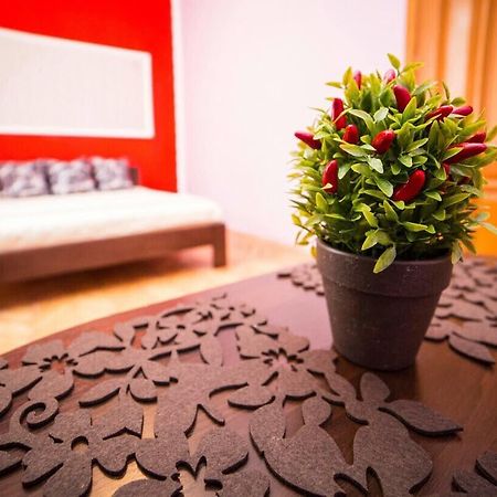 Apartment On Teatralna 7 Лвив Екстериор снимка